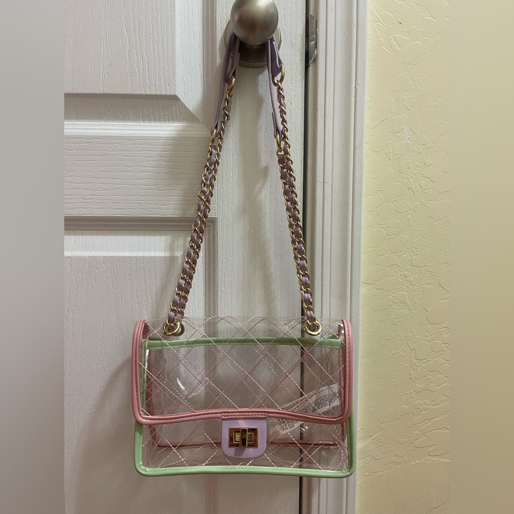 I selling crossbody bag